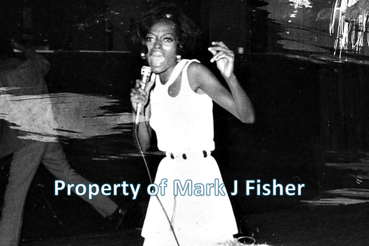 Diana Ross and the Supremes - Matted Photograph - B&W