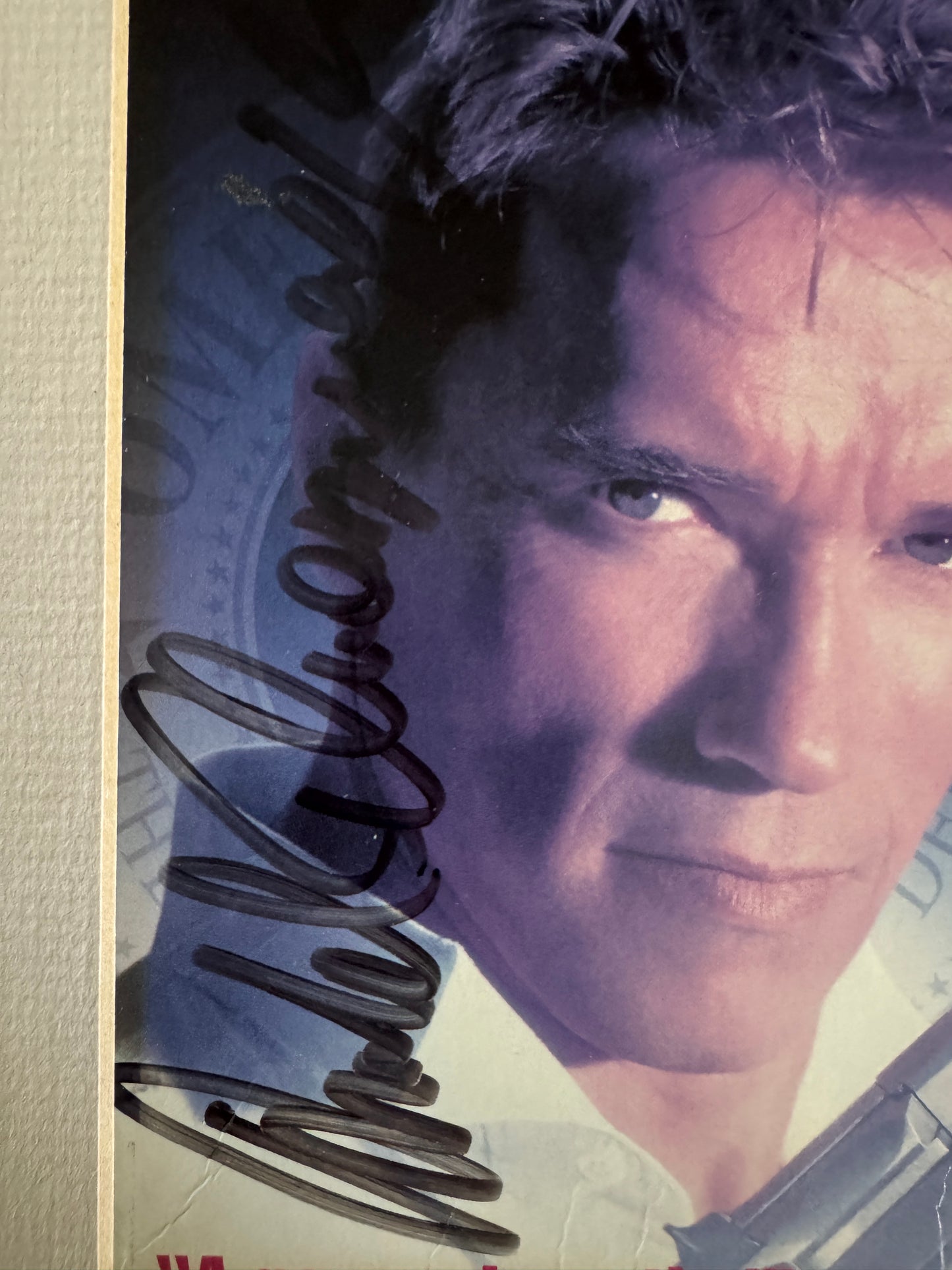 Arnold Schwarzenegger - Matted Autograph - 5.5x9