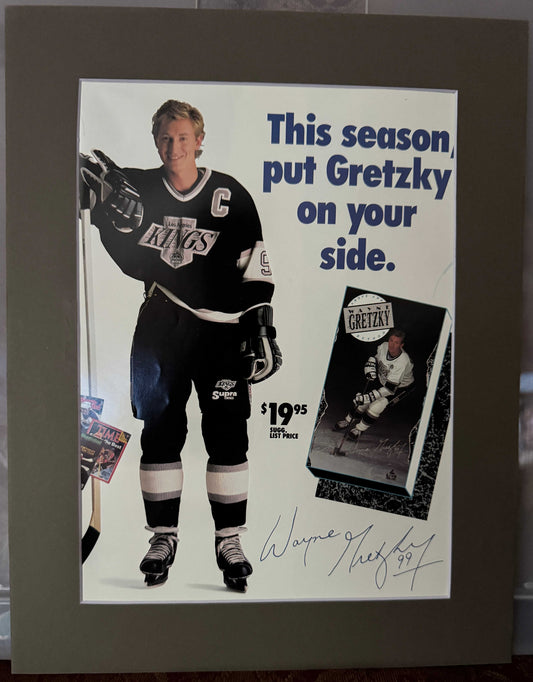 Wayne Gretzky - Matted Autograph - 11x14